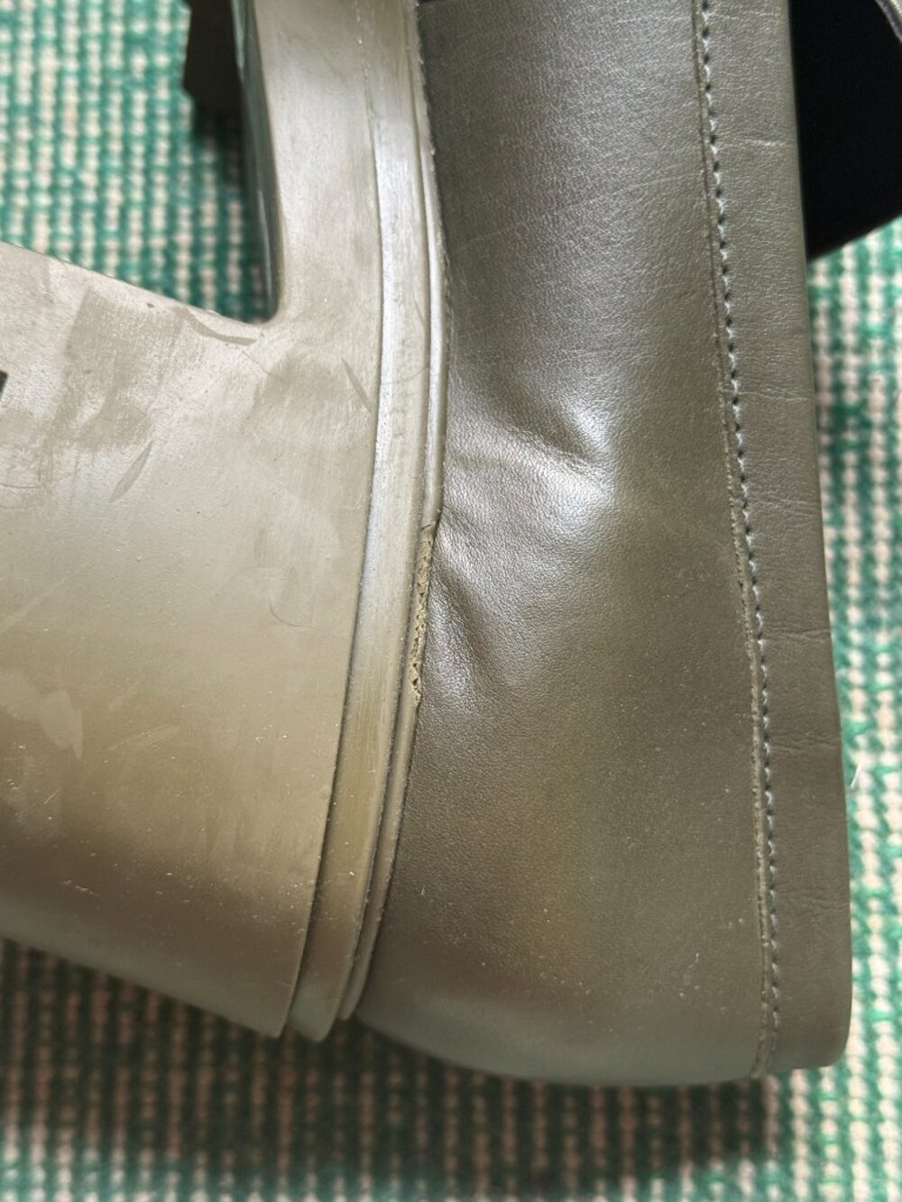 SCHUTZ Viola Tractor Leather Flats Sz10B in Military Green - Picture 7 of 7